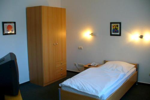 Hotel Ernst Ludwig Дармщат Стая снимка